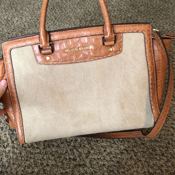 Authentic Michael kors bag - Picture 4 of 7